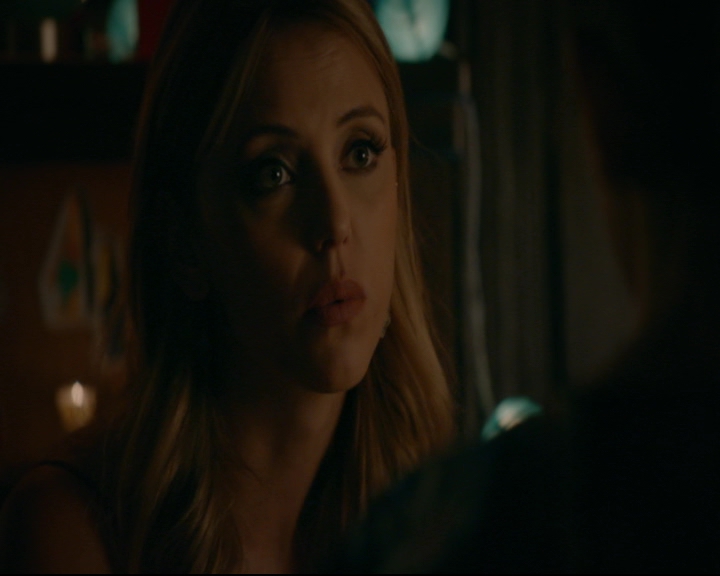 vampirediariesworld-dot-nl_TheOriginals5x05DontItJustBreakYourHeart01263.jpg