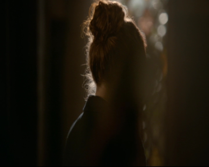 vampirediariesworld-dot-nl_TheOriginals5x05DontItJustBreakYourHeart01315.jpg