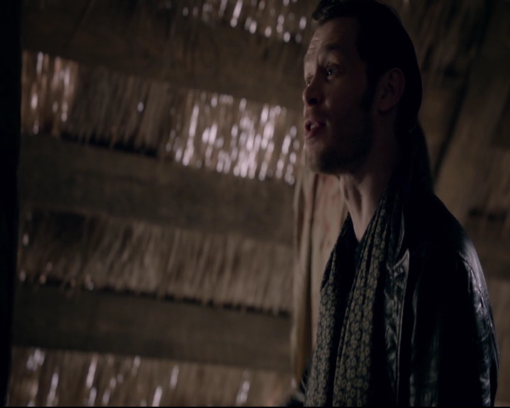 vampirediariesworld-dot-nl_TheOriginals5x05DontItJustBreakYourHeart01471.jpg