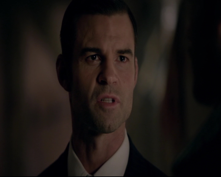 vampirediariesworld-dot-nl_TheOriginals5x05DontItJustBreakYourHeart01542.jpg