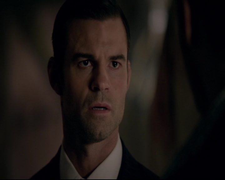 vampirediariesworld-dot-nl_TheOriginals5x05DontItJustBreakYourHeart01546.jpg