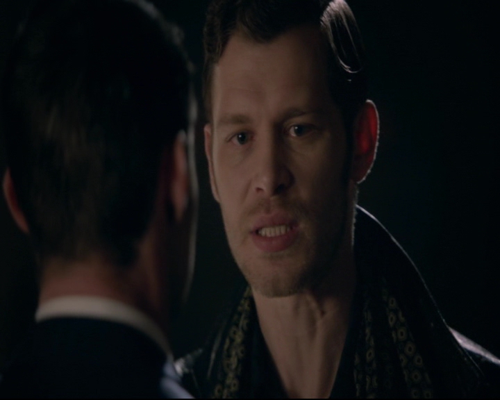 vampirediariesworld-dot-nl_TheOriginals5x05DontItJustBreakYourHeart01547.jpg