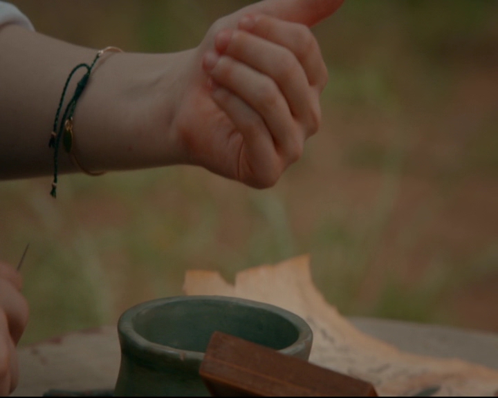 vampirediariesworld-dot-nl_TheOriginals5x05DontItJustBreakYourHeart01563.jpg