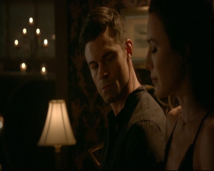 vampirediariesworld-dot-nl_TheOriginals5x05DontItJustBreakYourHeart01757.jpg