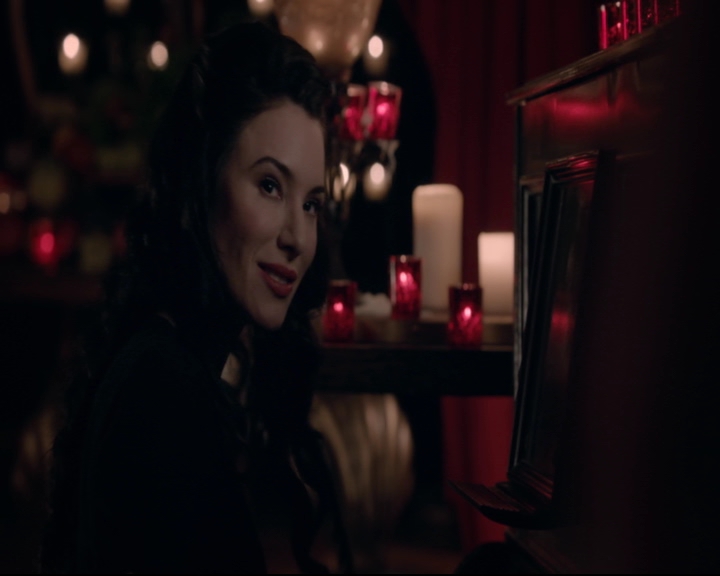 vampirediariesworld-dot-nl_TheOriginals5x05DontItJustBreakYourHeart01776.jpg