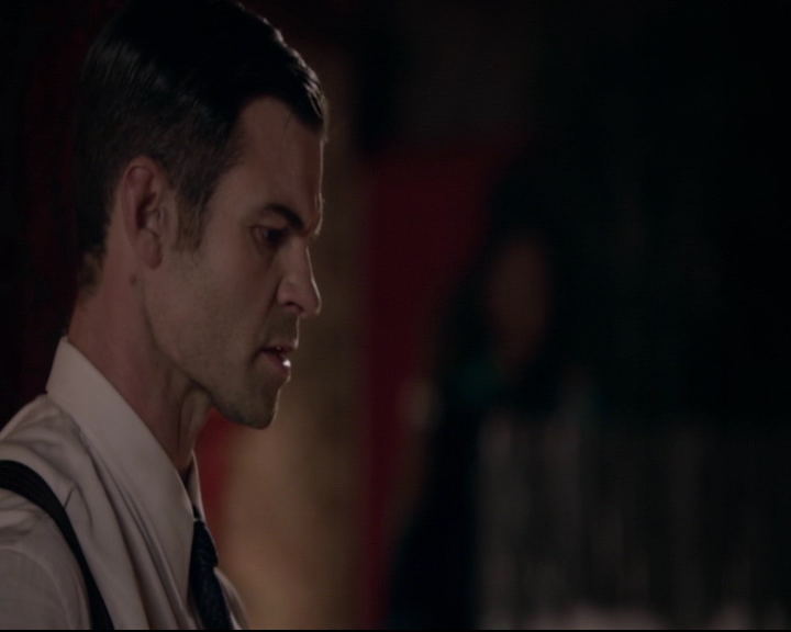 vampirediariesworld-dot-nl_TheOriginals5x05DontItJustBreakYourHeart01817.jpg