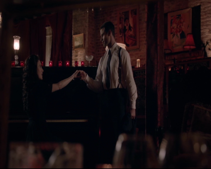 vampirediariesworld-dot-nl_TheOriginals5x05DontItJustBreakYourHeart01852.jpg