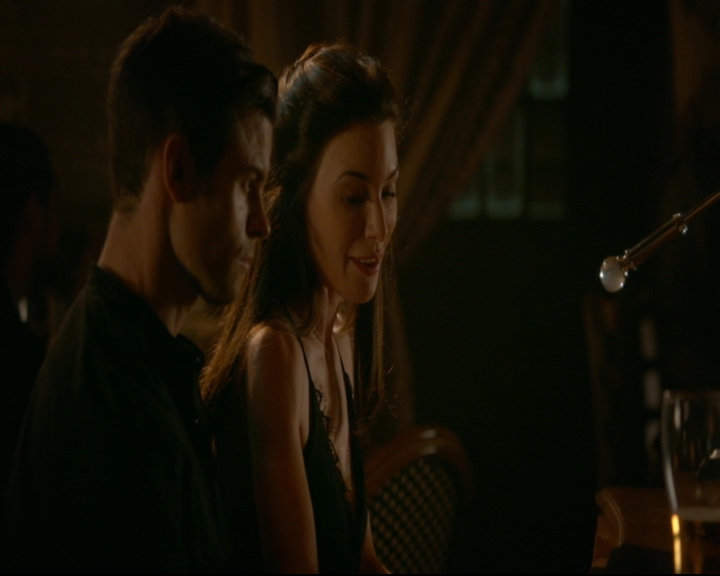 vampirediariesworld-dot-nl_TheOriginals5x05DontItJustBreakYourHeart01865.jpg