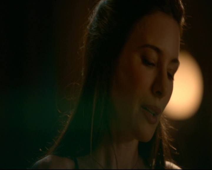 vampirediariesworld-dot-nl_TheOriginals5x05DontItJustBreakYourHeart01869.jpg