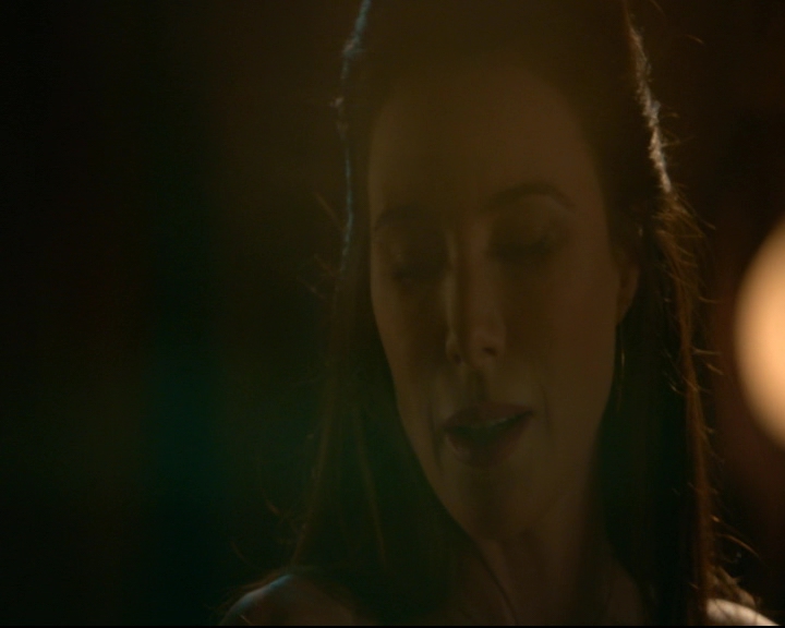 vampirediariesworld-dot-nl_TheOriginals5x05DontItJustBreakYourHeart01875.jpg