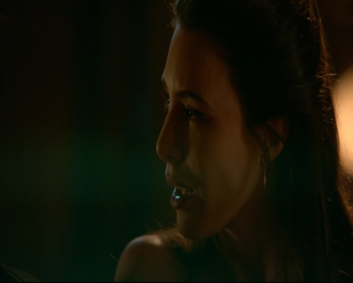 vampirediariesworld-dot-nl_TheOriginals5x05DontItJustBreakYourHeart01892.jpg