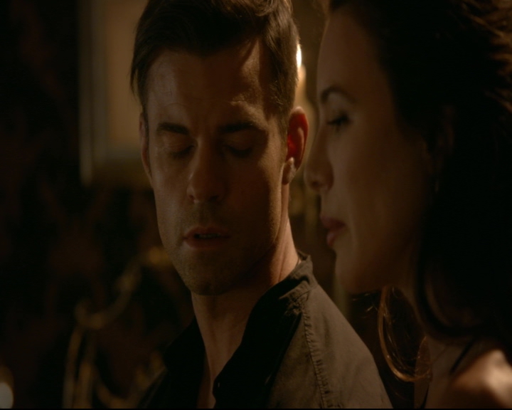 vampirediariesworld-dot-nl_TheOriginals5x05DontItJustBreakYourHeart01896.jpg