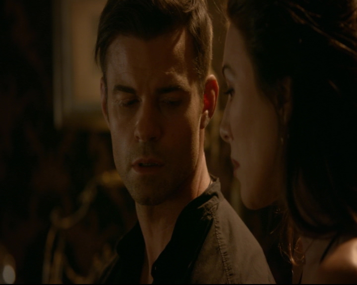 vampirediariesworld-dot-nl_TheOriginals5x05DontItJustBreakYourHeart01897.jpg