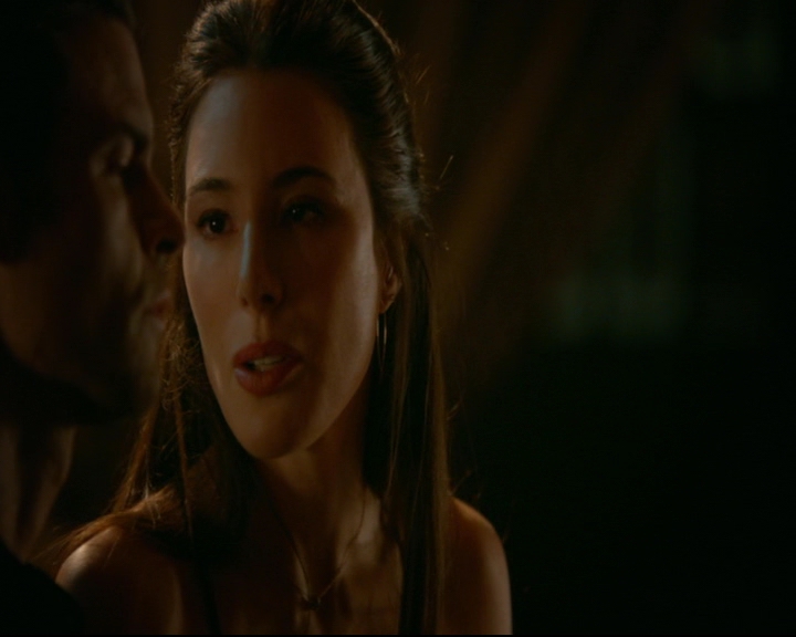 vampirediariesworld-dot-nl_TheOriginals5x05DontItJustBreakYourHeart01901.jpg