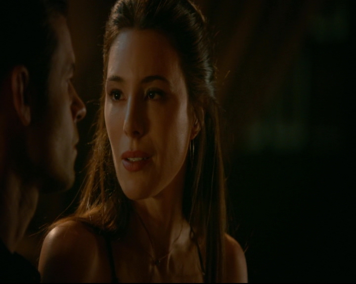 vampirediariesworld-dot-nl_TheOriginals5x05DontItJustBreakYourHeart01902.jpg