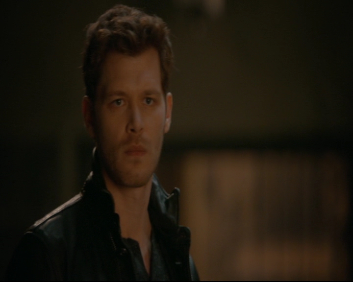 vampirediariesworld-dot-nl_TheOriginals5x05DontItJustBreakYourHeart01940.jpg