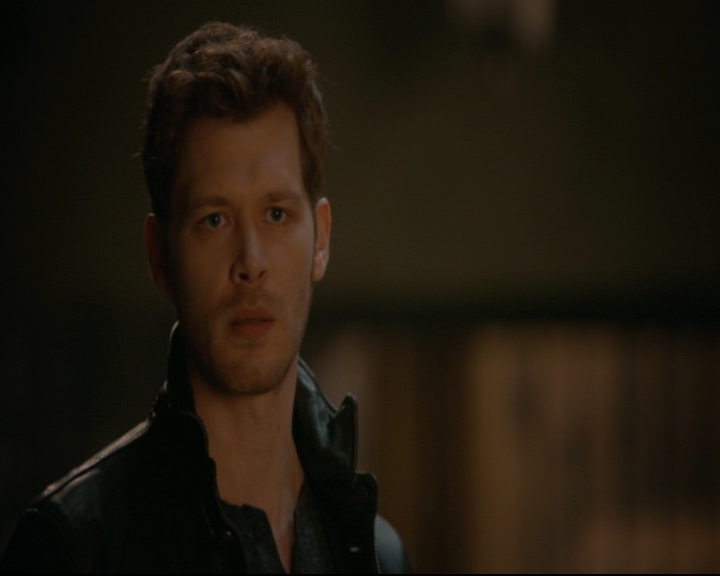 vampirediariesworld-dot-nl_TheOriginals5x05DontItJustBreakYourHeart01942.jpg