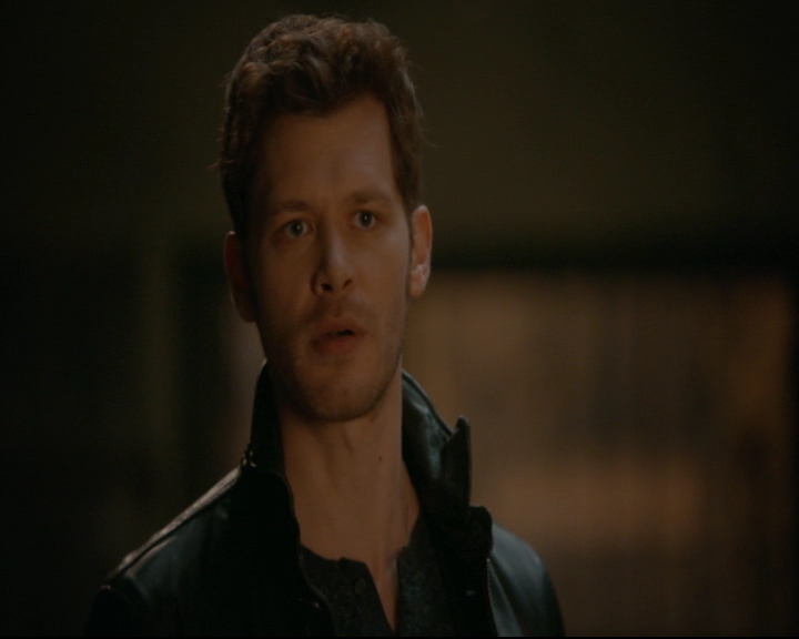 vampirediariesworld-dot-nl_TheOriginals5x05DontItJustBreakYourHeart01946.jpg