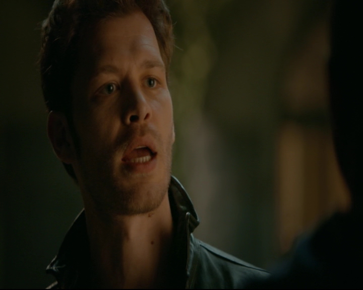 vampirediariesworld-dot-nl_TheOriginals5x05DontItJustBreakYourHeart01969.jpg