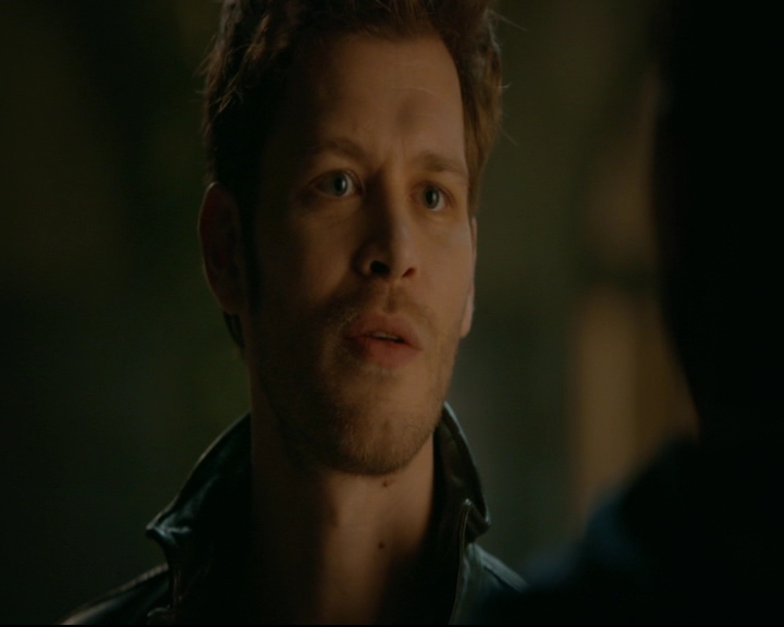 vampirediariesworld-dot-nl_TheOriginals5x05DontItJustBreakYourHeart01973.jpg