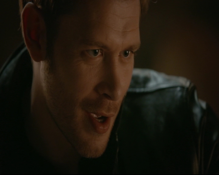 vampirediariesworld-dot-nl_TheOriginals5x05DontItJustBreakYourHeart01990.jpg