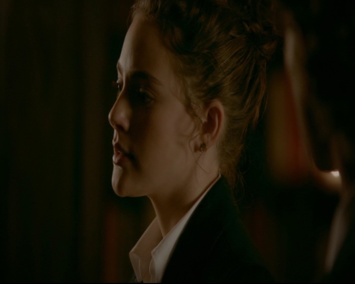 vampirediariesworld-dot-nl_TheOriginals5x05DontItJustBreakYourHeart02076.jpg