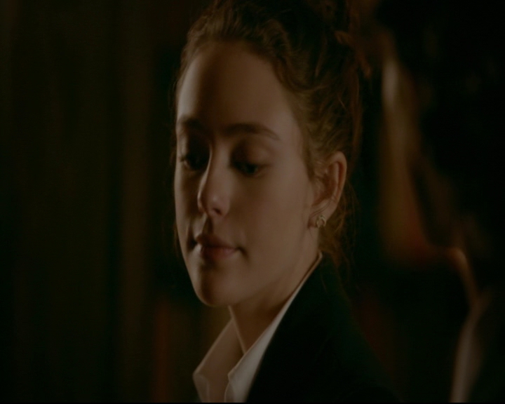 vampirediariesworld-dot-nl_TheOriginals5x05DontItJustBreakYourHeart02086.jpg