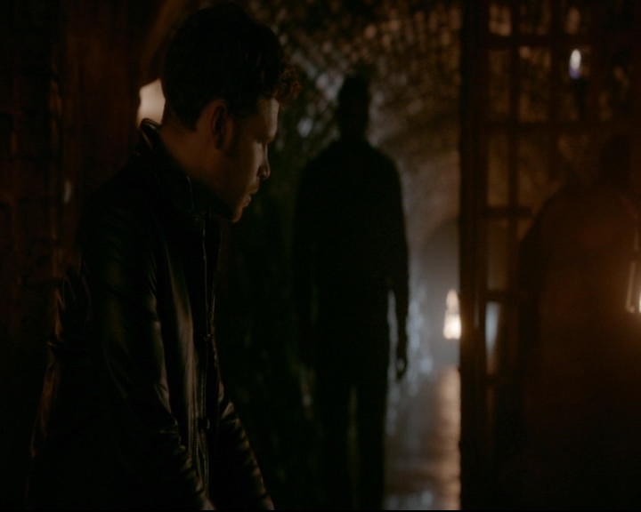 vampirediariesworld-dot-nl_TheOriginals5x05DontItJustBreakYourHeart02127.jpg