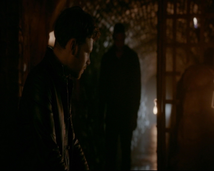 vampirediariesworld-dot-nl_TheOriginals5x05DontItJustBreakYourHeart02128.jpg