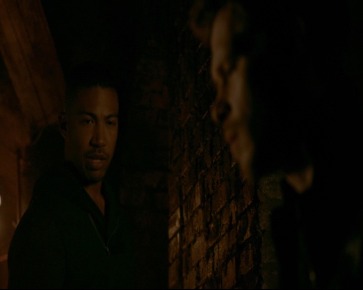 vampirediariesworld-dot-nl_TheOriginals5x05DontItJustBreakYourHeart02139.jpg