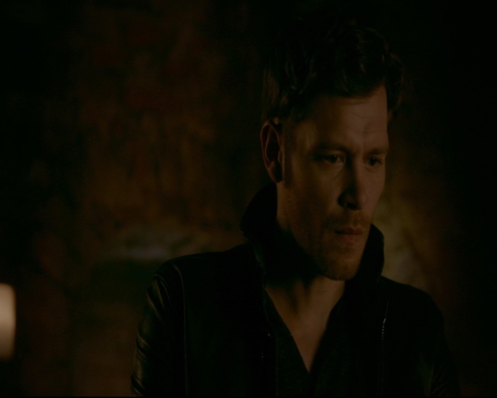 vampirediariesworld-dot-nl_TheOriginals5x05DontItJustBreakYourHeart02162.jpg