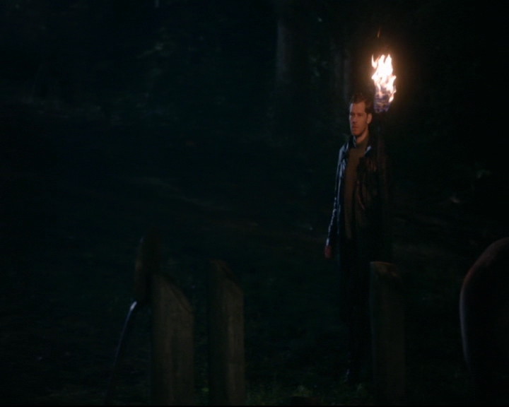 vampirediariesworld-dot-nl_TheOriginals5x05DontItJustBreakYourHeart02168.jpg