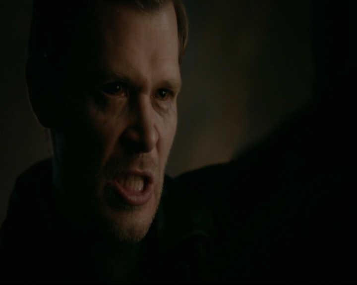 vampirediariesworld-dot-nl_TheOriginals5x05DontItJustBreakYourHeart02196.jpg