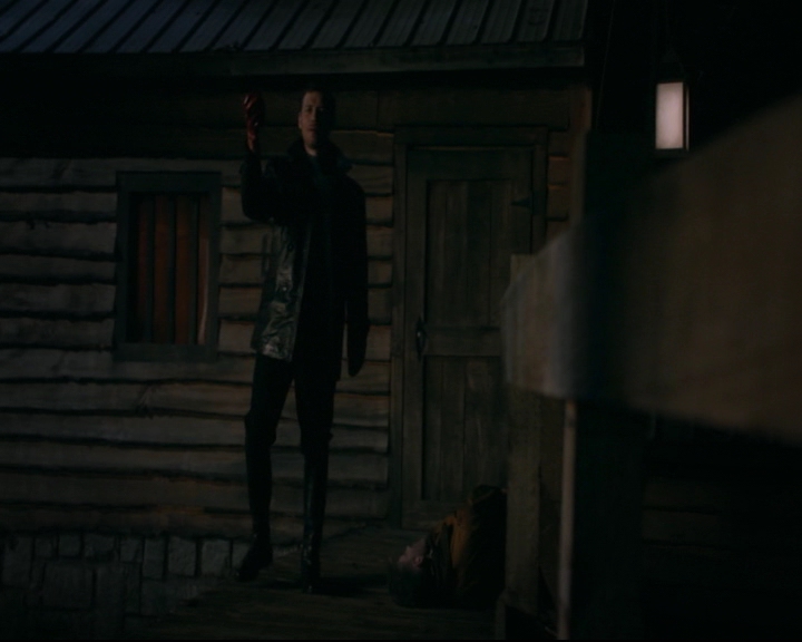 vampirediariesworld-dot-nl_TheOriginals5x05DontItJustBreakYourHeart02201.jpg