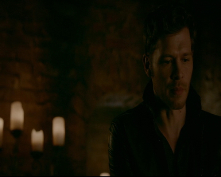 vampirediariesworld-dot-nl_TheOriginals5x05DontItJustBreakYourHeart02280.jpg