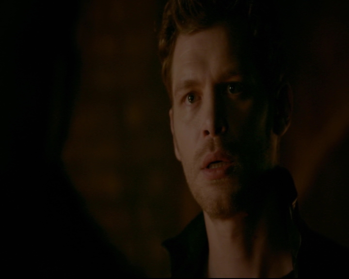 vampirediariesworld-dot-nl_TheOriginals5x05DontItJustBreakYourHeart02288.jpg