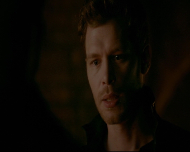 vampirediariesworld-dot-nl_TheOriginals5x05DontItJustBreakYourHeart02294.jpg