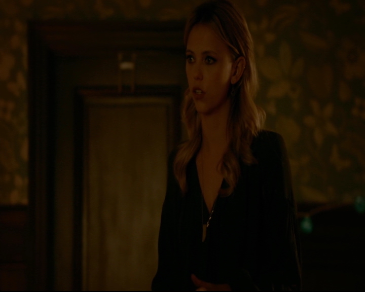 vampirediariesworld-dot-nl_TheOriginals5x07GodsGonnaTroubleTheWater00021.jpg