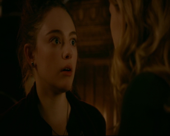 vampirediariesworld-dot-nl_TheOriginals5x07GodsGonnaTroubleTheWater00030.jpg