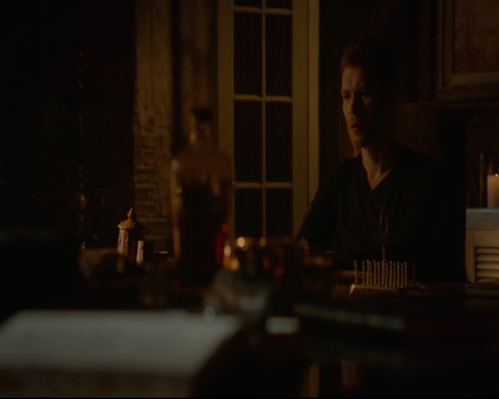 vampirediariesworld-dot-nl_TheOriginals5x07GodsGonnaTroubleTheWater00115.jpg