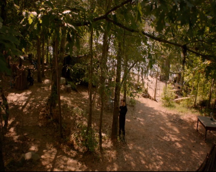 vampirediariesworld-dot-nl_TheOriginals5x07GodsGonnaTroubleTheWater01445.jpg