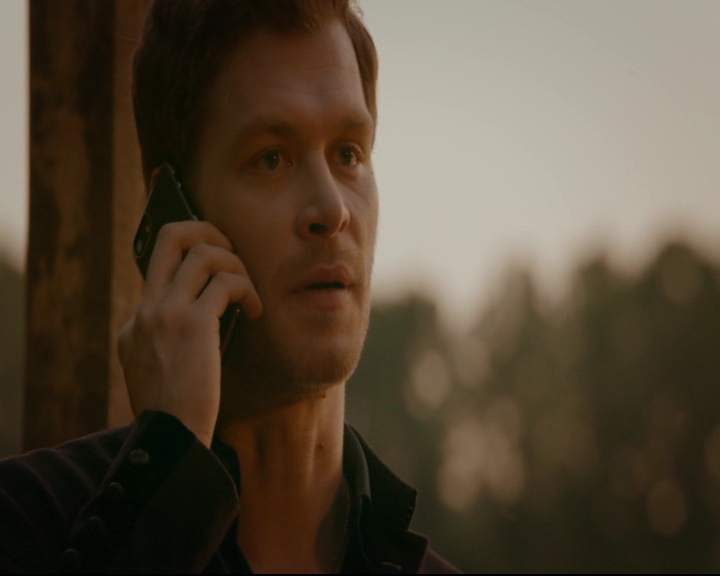 vampirediariesworld-dot-nl_TheOriginals5x07GodsGonnaTroubleTheWater01801.jpg