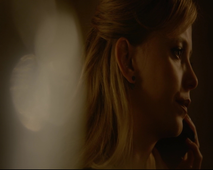 vampirediariesworld-dot-nl_TheOriginals5x07GodsGonnaTroubleTheWater01818.jpg