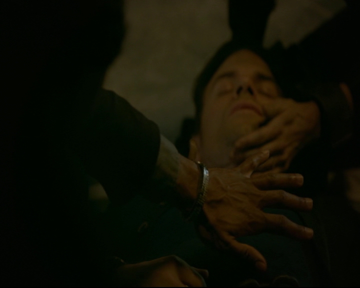 vampirediariesworld-dot-nl_TheOriginals5x07GodsGonnaTroubleTheWater01857.jpg