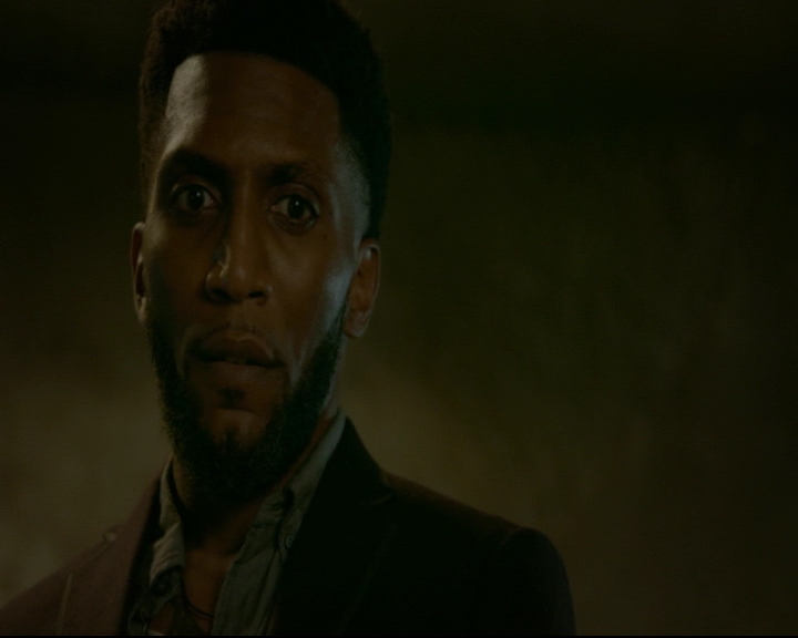 vampirediariesworld-dot-nl_TheOriginals5x07GodsGonnaTroubleTheWater01910.jpg