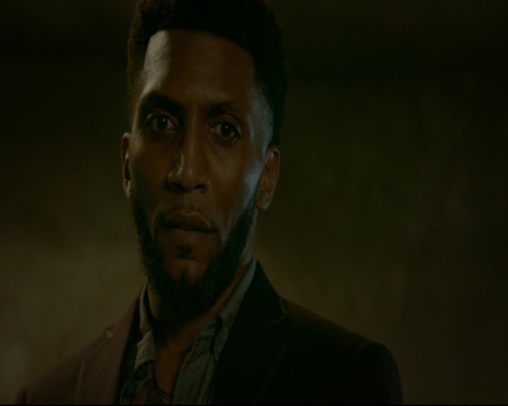 vampirediariesworld-dot-nl_TheOriginals5x07GodsGonnaTroubleTheWater01911.jpg