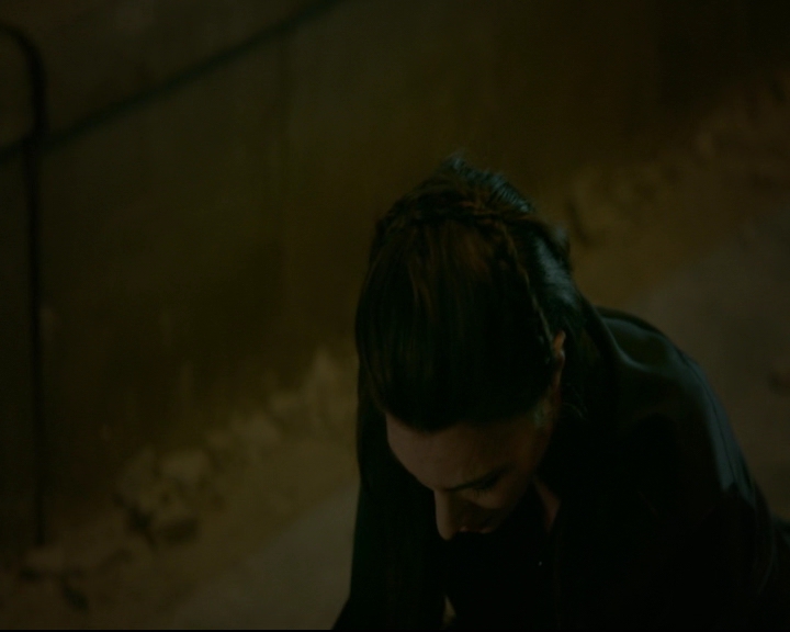 vampirediariesworld-dot-nl_TheOriginals5x07GodsGonnaTroubleTheWater01916.jpg