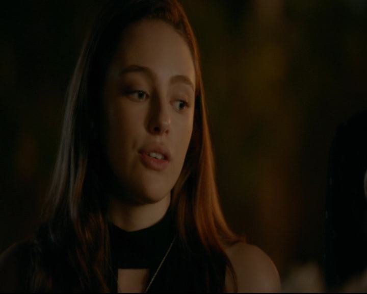 vampirediariesworld-dot-nl_TheOriginals5x07GodsGonnaTroubleTheWater01961.jpg