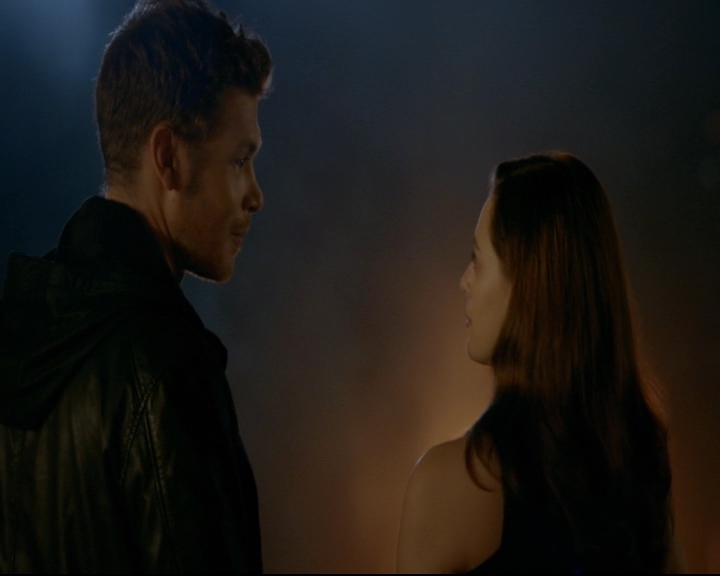 vampirediariesworld-dot-nl_TheOriginals5x07GodsGonnaTroubleTheWater02162.jpg