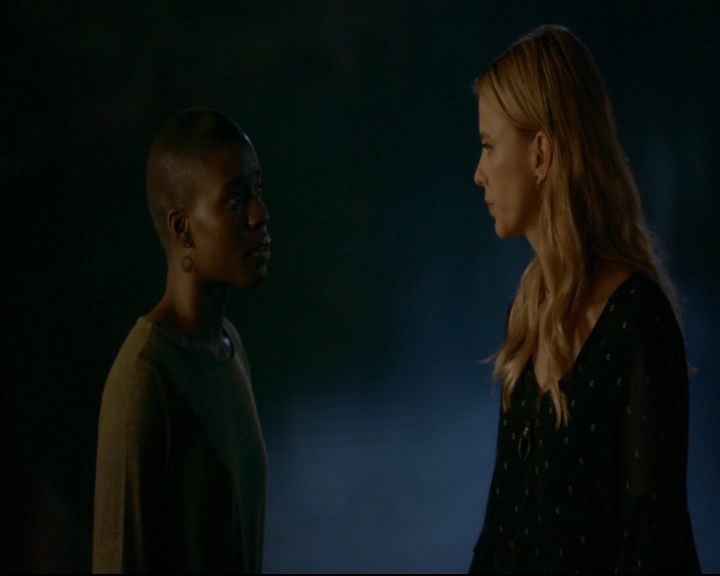 vampirediariesworld-dot-nl_TheOriginals5x07GodsGonnaTroubleTheWater02172.jpg